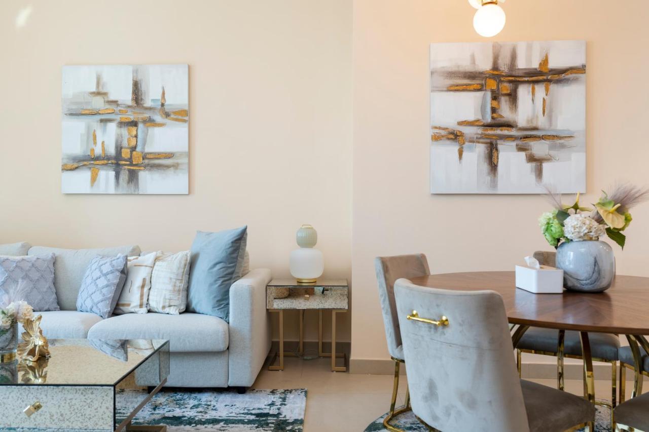 Prestige Living 1Br With Full Burj Khalifa View By Auberge Dubai Exterior foto